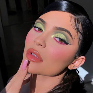 Meet your Posher, Camille